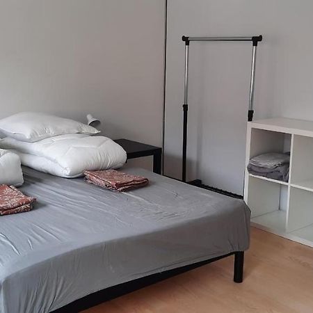 Private Room In A Shared Apartment Odense Kültér fotó