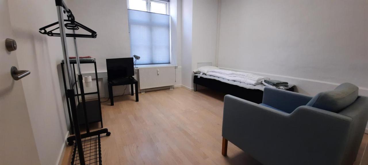 Private Room In A Shared Apartment Odense Kültér fotó