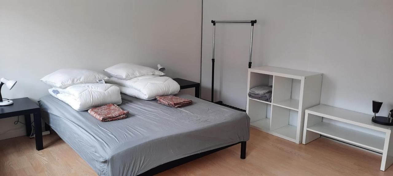 Private Room In A Shared Apartment Odense Kültér fotó