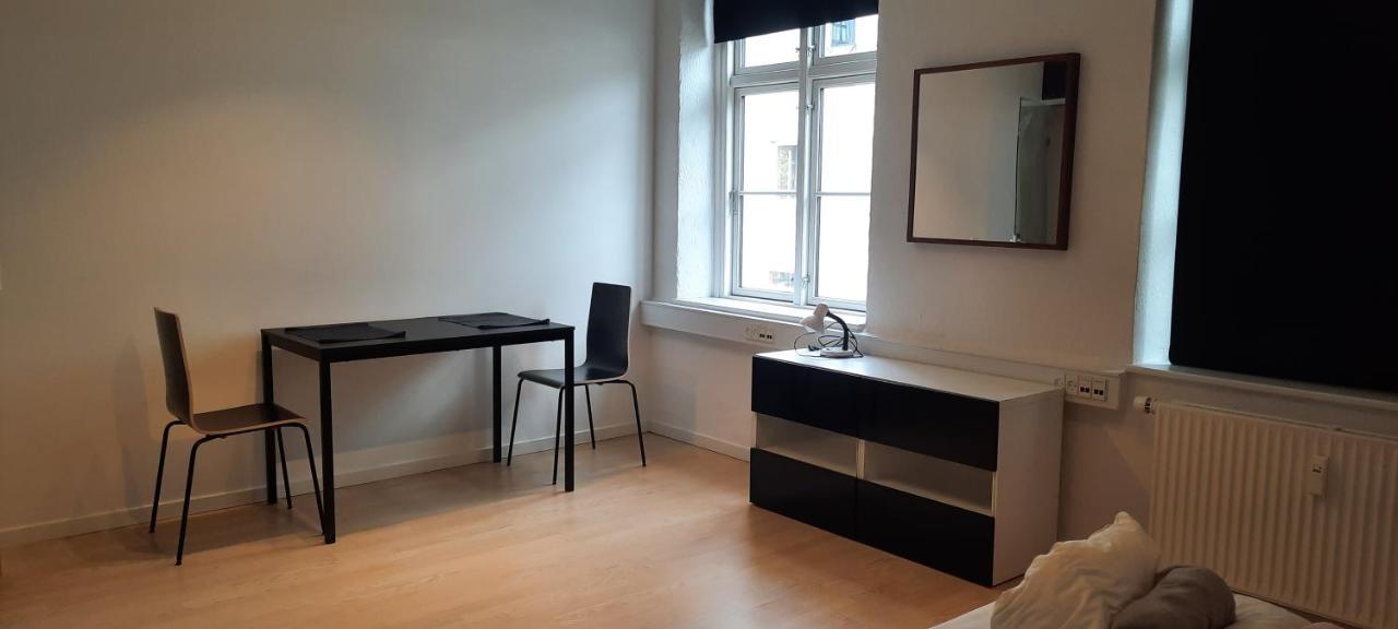 Private Room In A Shared Apartment Odense Kültér fotó